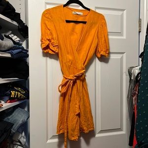 Zara puff sleeve wrap dress size medium